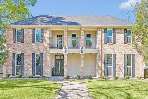 Photo of 1030 Crossroads Drive, Houston, TX 77079 (MLS # 79707381)