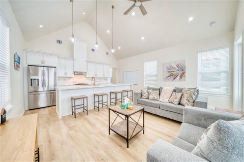 Photo of 1102 62nd Street, Galveston, TX 77551 (MLS # 77375718)