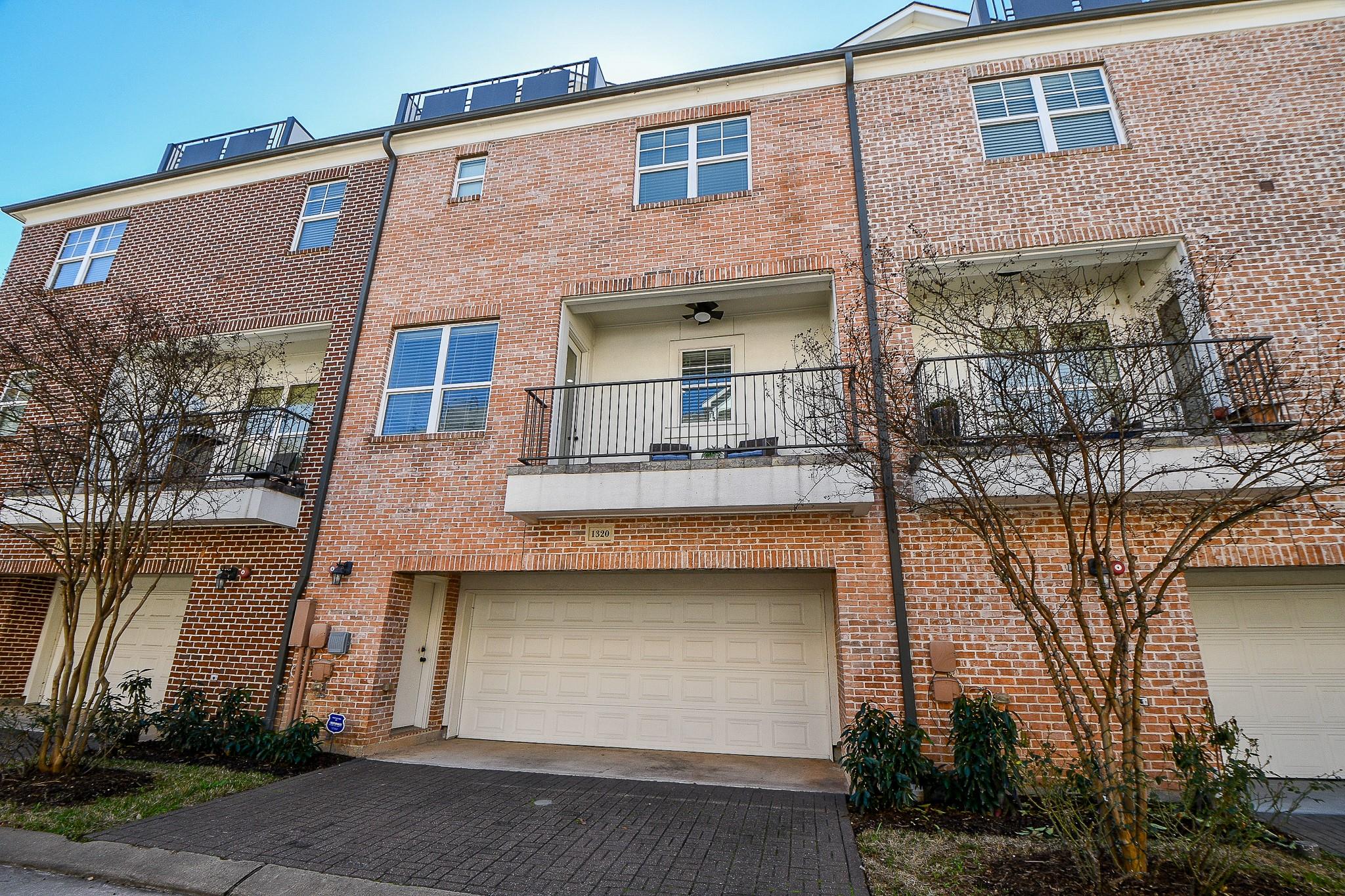 1320 Lake Pointe Parkway