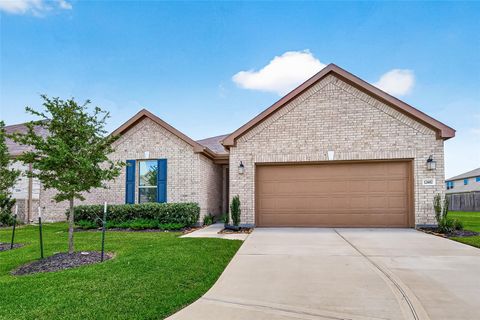 Photo of 12602 Blue Jay Cove Lane, Houston, TX 77044 (MLS # 61083272)
