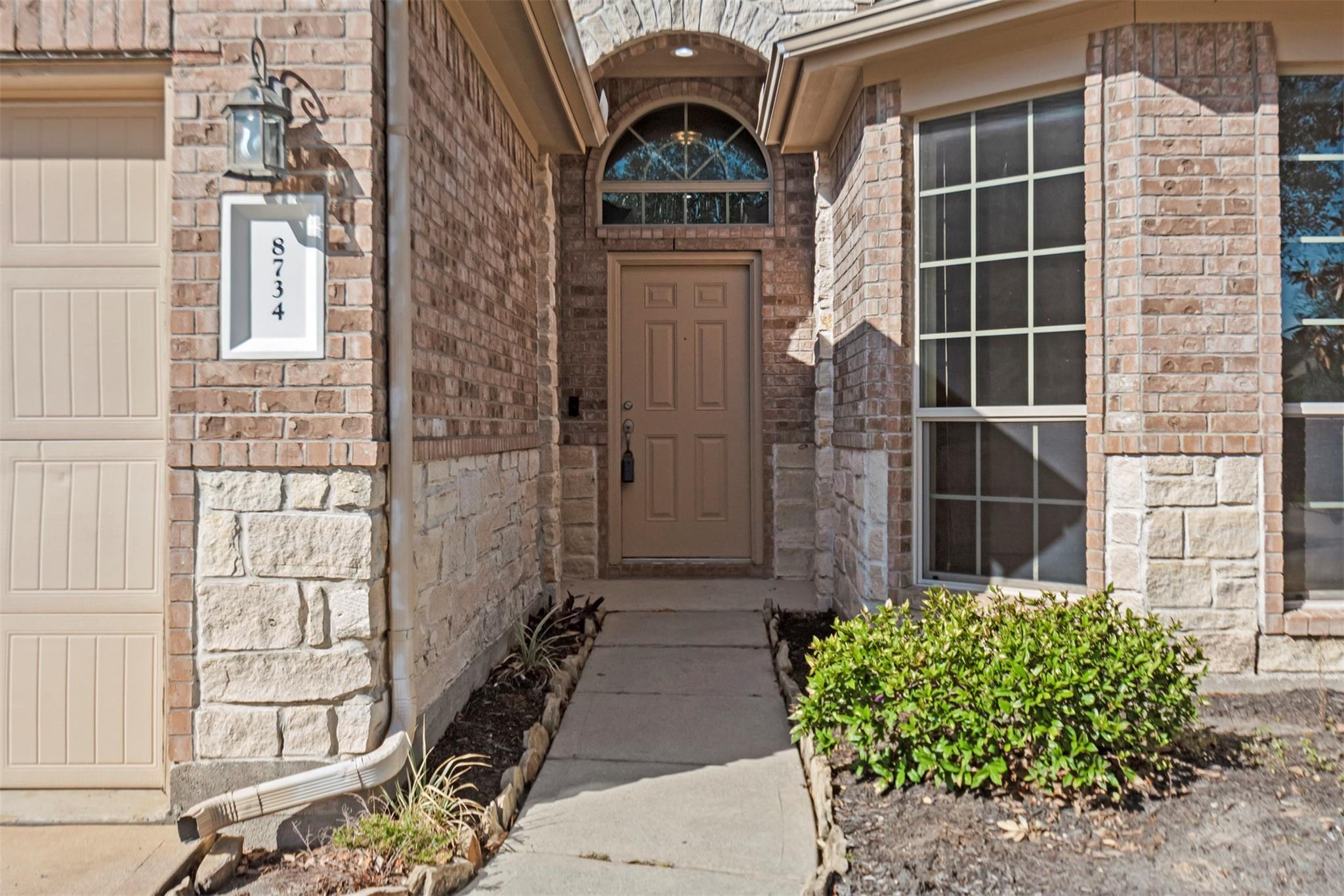8734 Auburn Mane Drive