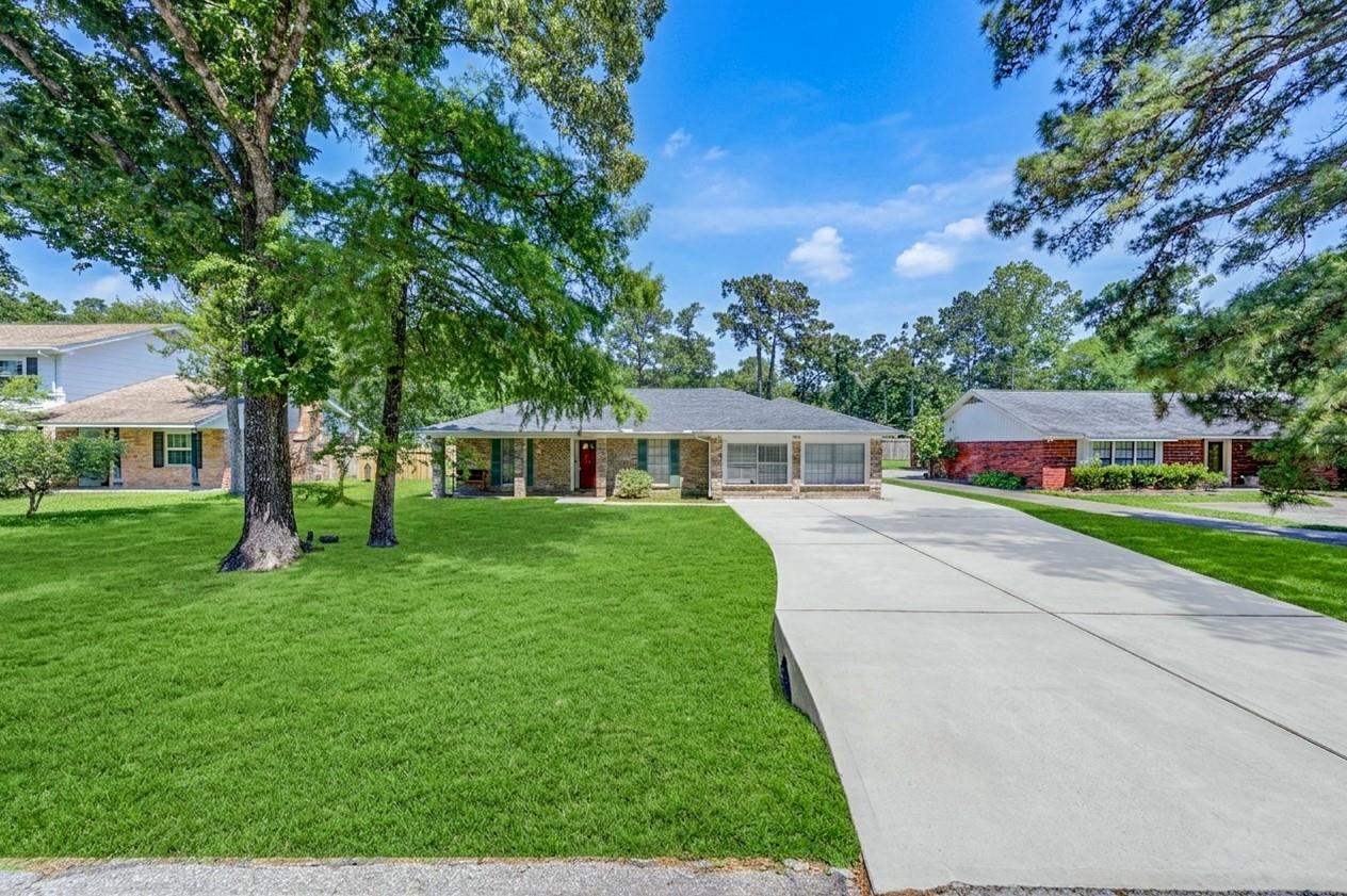 24522 Glen Loch Drive