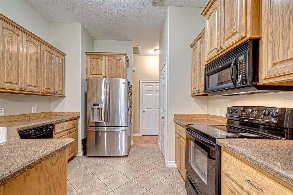 Photo of 110 Monterrey Road W, Montgomery, TX 77356 (MLS # 27009535)