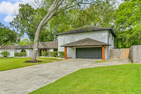 Tiny photo for 18610 Martinique Drive, Houston, TX 77058 (MLS # 58650787)