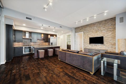 Tiny photo for 2207 Bancroft Street #1606, Houston, TX 77027 (MLS # 51843870)