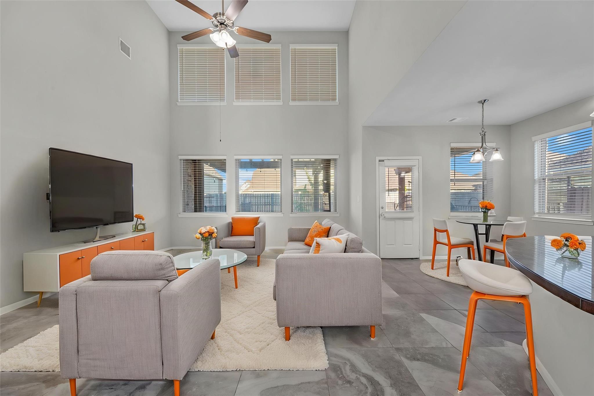 5718 Oakhurst Trail