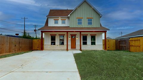 111 N 6th Street La Porte TX 77571