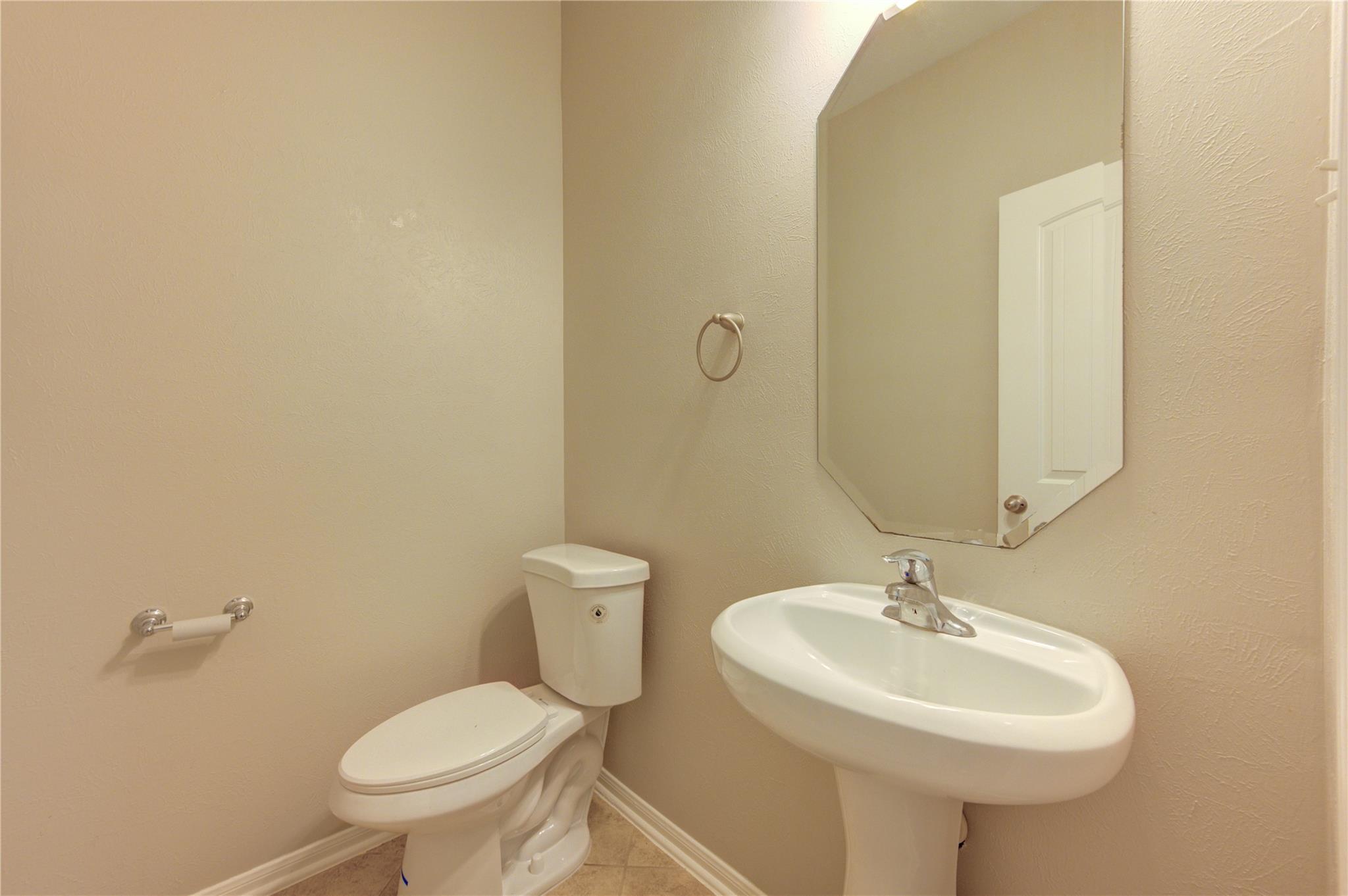 8115 Heartbrook Field Lane