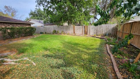 Tiny photo for 7314 El Cresta Drive, Houston, TX 77083 (MLS # 70939831)