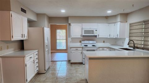 Tiny photo for 7314 El Cresta Drive, Houston, TX 77083 (MLS # 70939831)