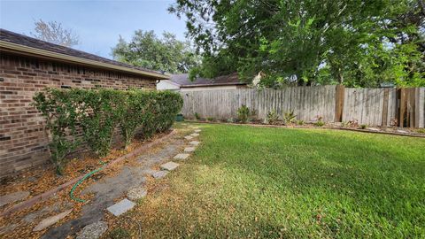 Tiny photo for 7314 El Cresta Drive, Houston, TX 77083 (MLS # 70939831)