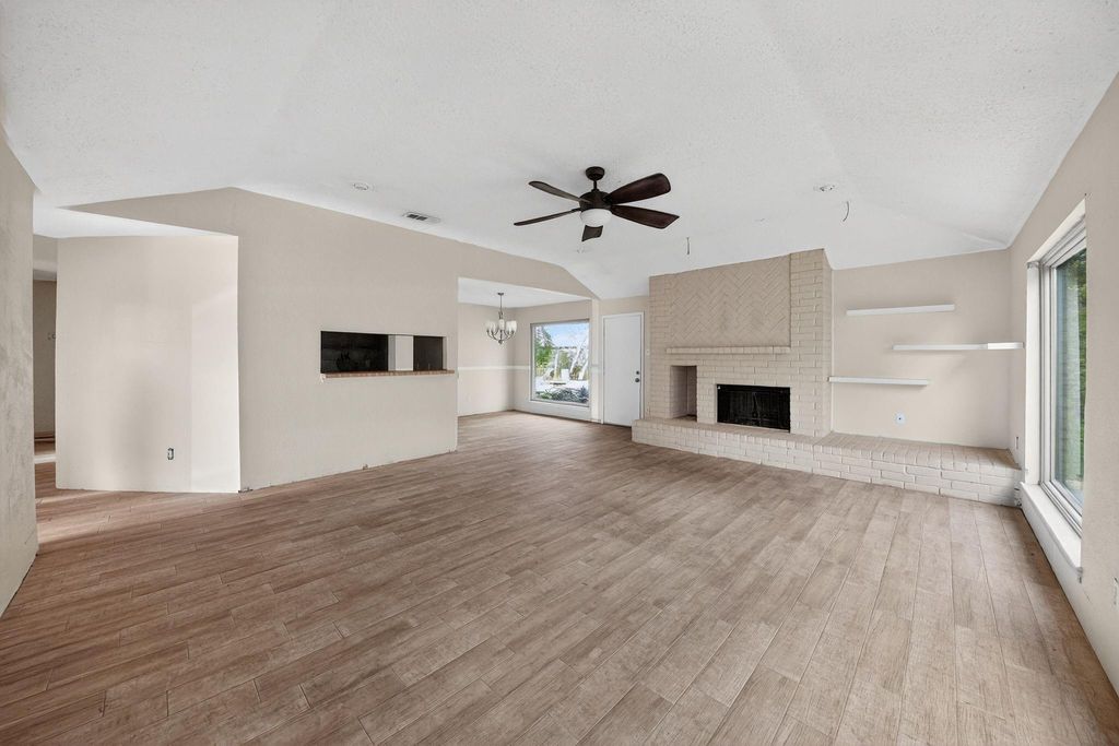 Photo of 6923 Kearney Drive, Richmond, TX 77469 (MLS # 45551174)