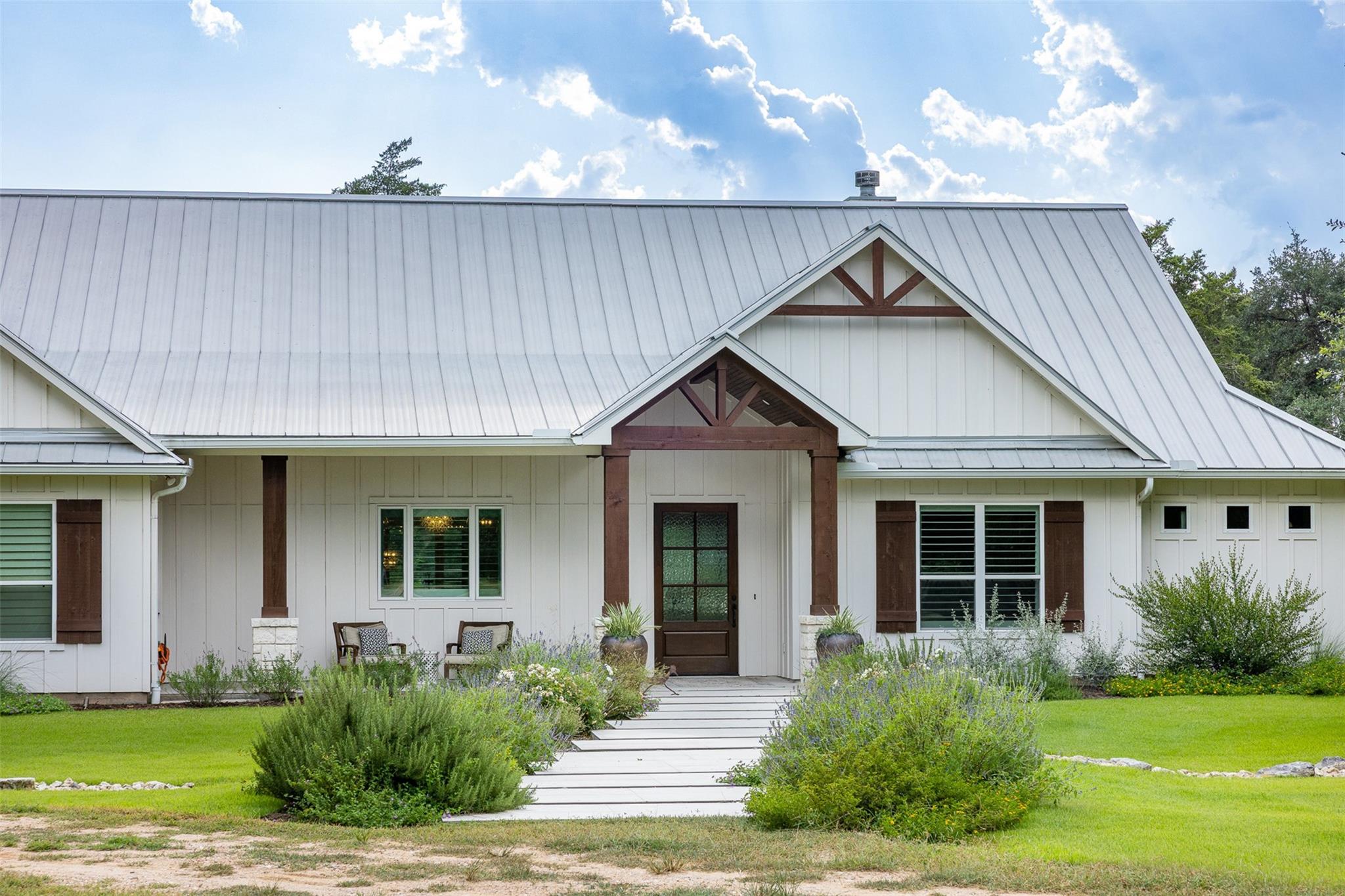 2716 Zimmerscheidt Road