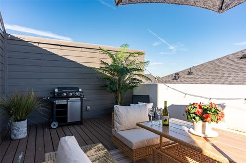 Tiny photo for 913 Thompson Street, Houston, TX 77007 (MLS # 10024284)