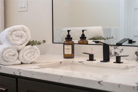 Tiny photo for 913 Thompson Street, Houston, TX 77007 (MLS # 10024284)
