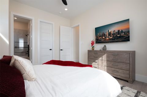 Tiny photo for 913 Thompson Street, Houston, TX 77007 (MLS # 10024284)