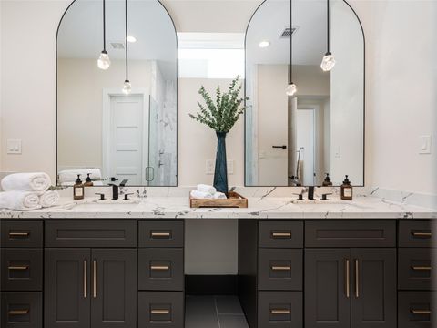 Tiny photo for 913 Thompson Street, Houston, TX 77007 (MLS # 10024284)