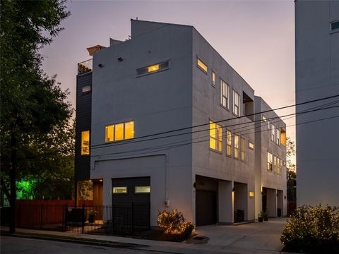 Tiny photo for 913 Thompson Street, Houston, TX 77007 (MLS # 10024284)