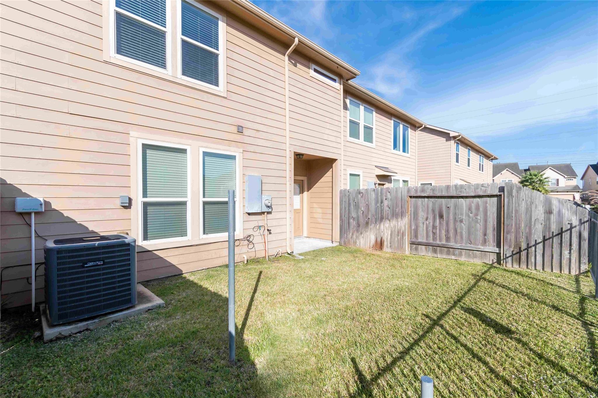 1135 Lexington Grove Drive