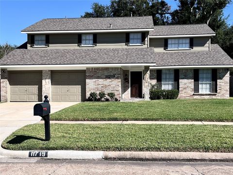 Homes For Sale - 11719 Cedar Form Lane<br/> Meadows Place, TX 77477