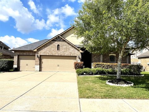 Photo of 738 Somerset Landing Lane, League City, TX 77573 (MLS # 59548866)