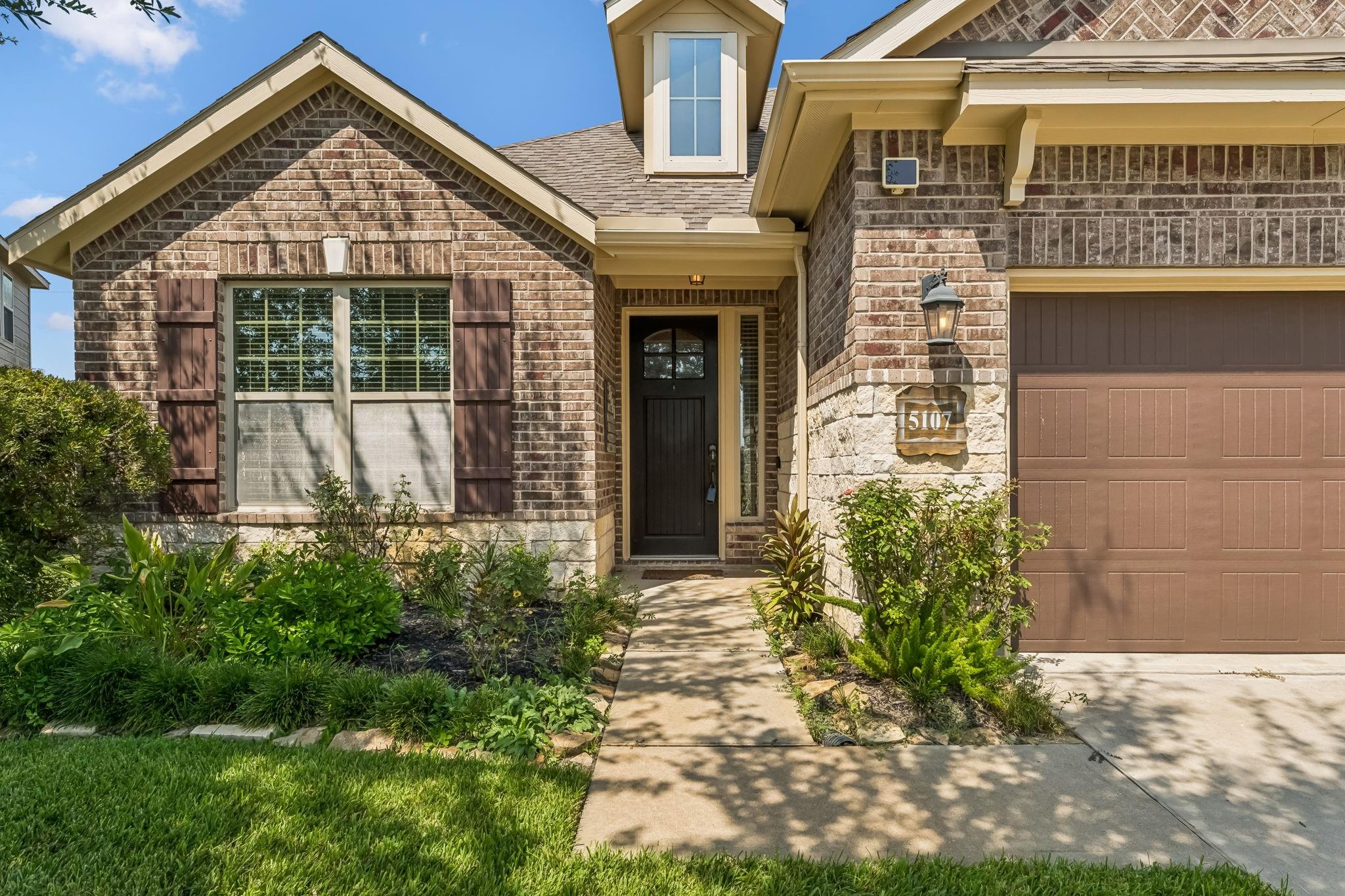 5107 Baroness Lane