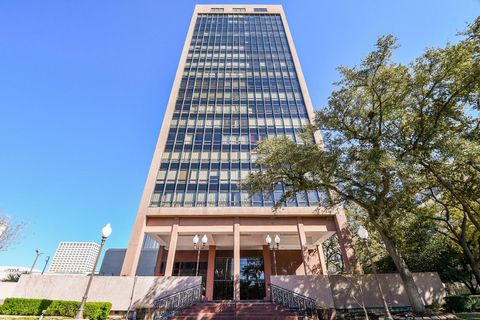 Photo of 5150 Hidalgo Street #805, Houston, TX 77056 (MLS # 86141912)
