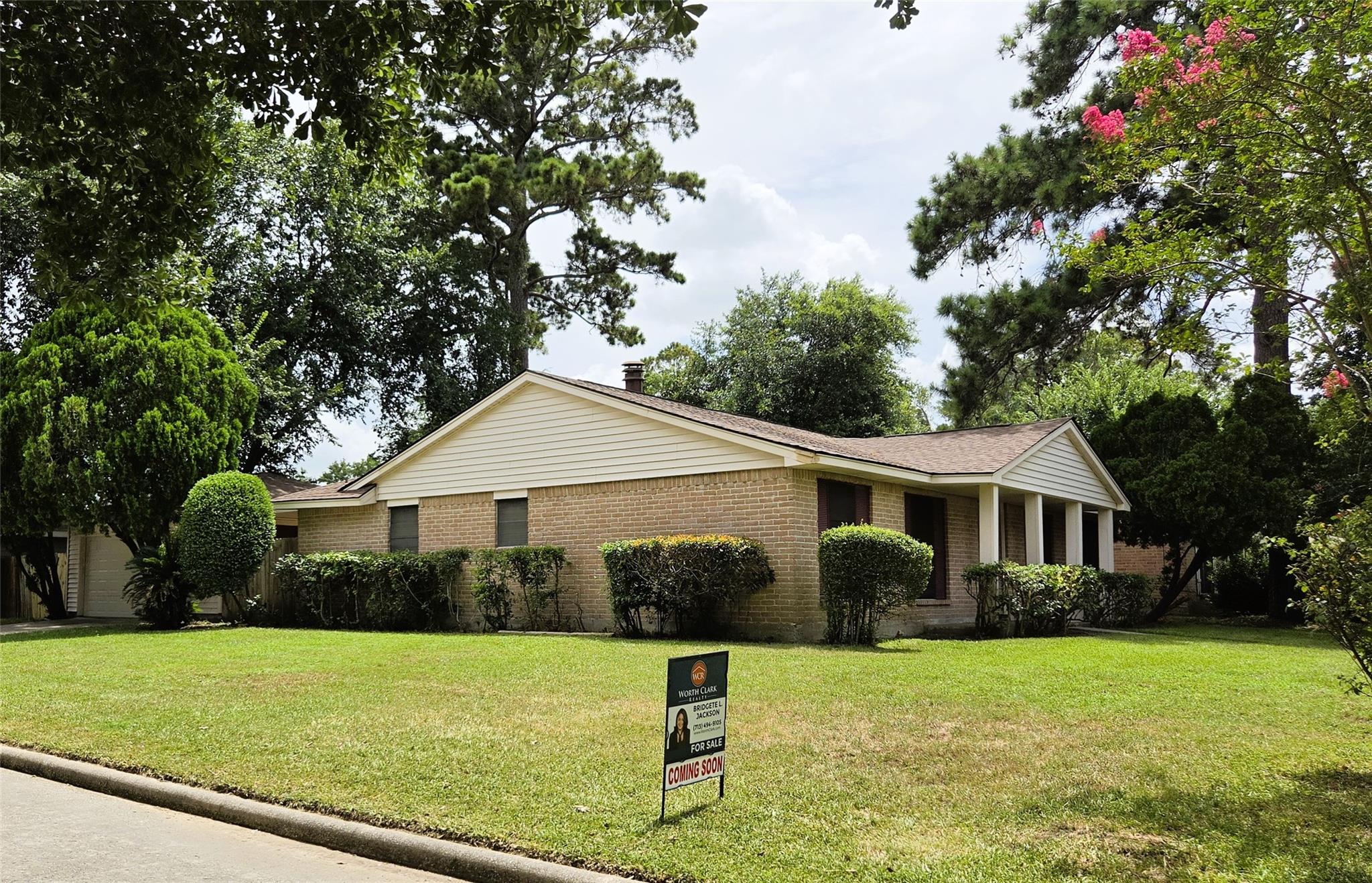 4318 Rosegate Drive