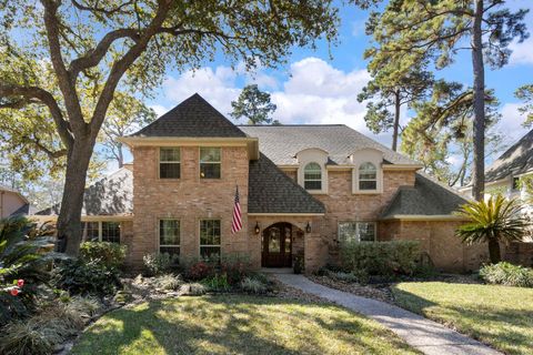 Photo of 5619 Willow Walk Street, Houston, TX 77069 (MLS # 21746626)