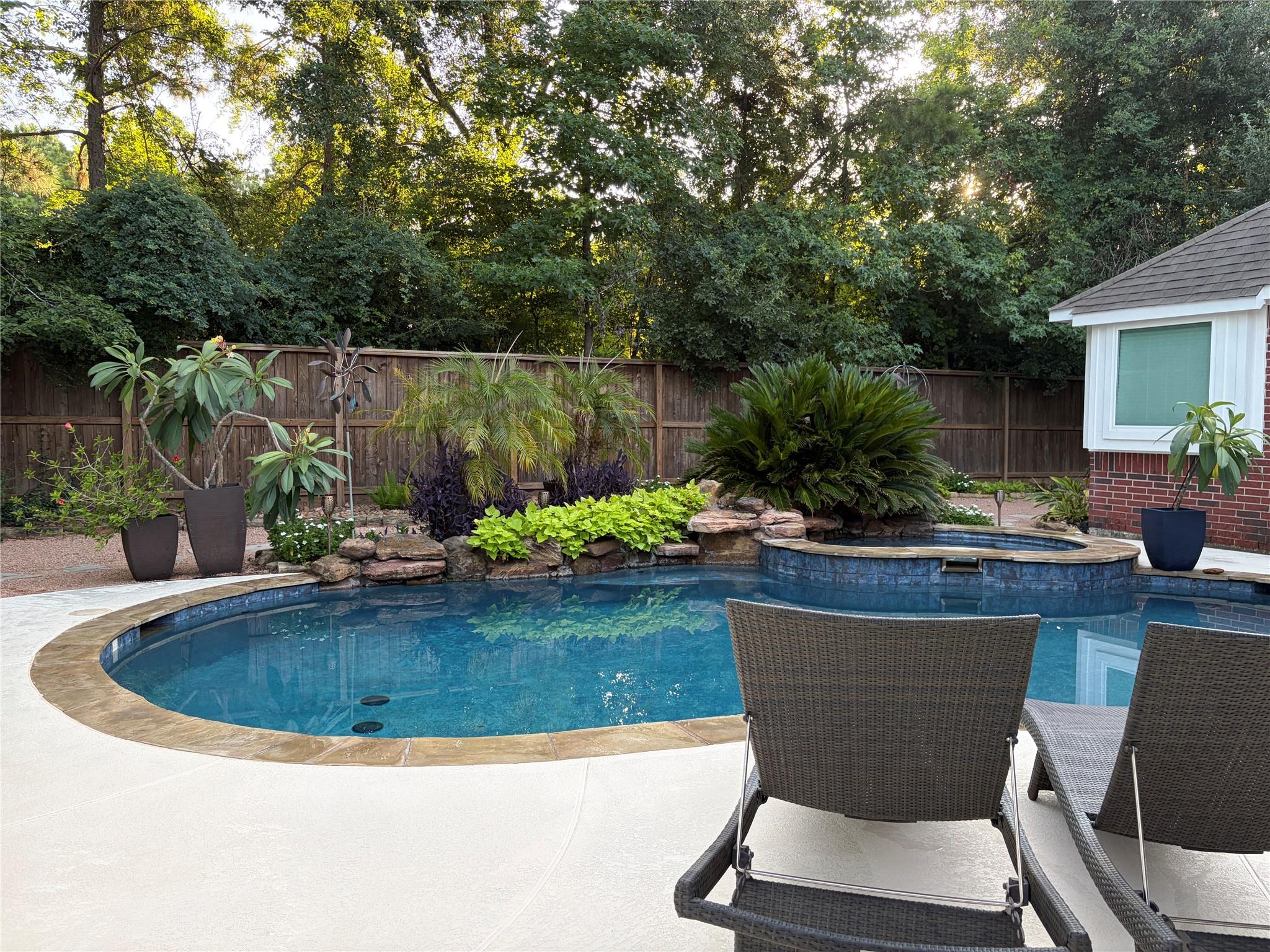 2 S Concord Valley Place