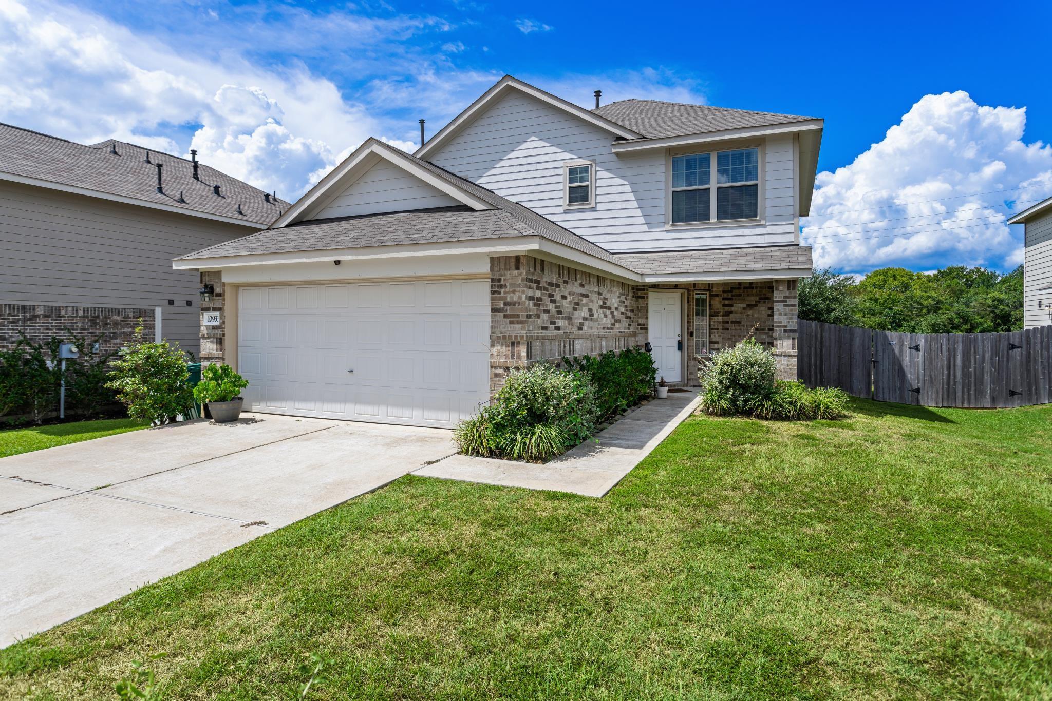 10933 S Lake Mist Lane