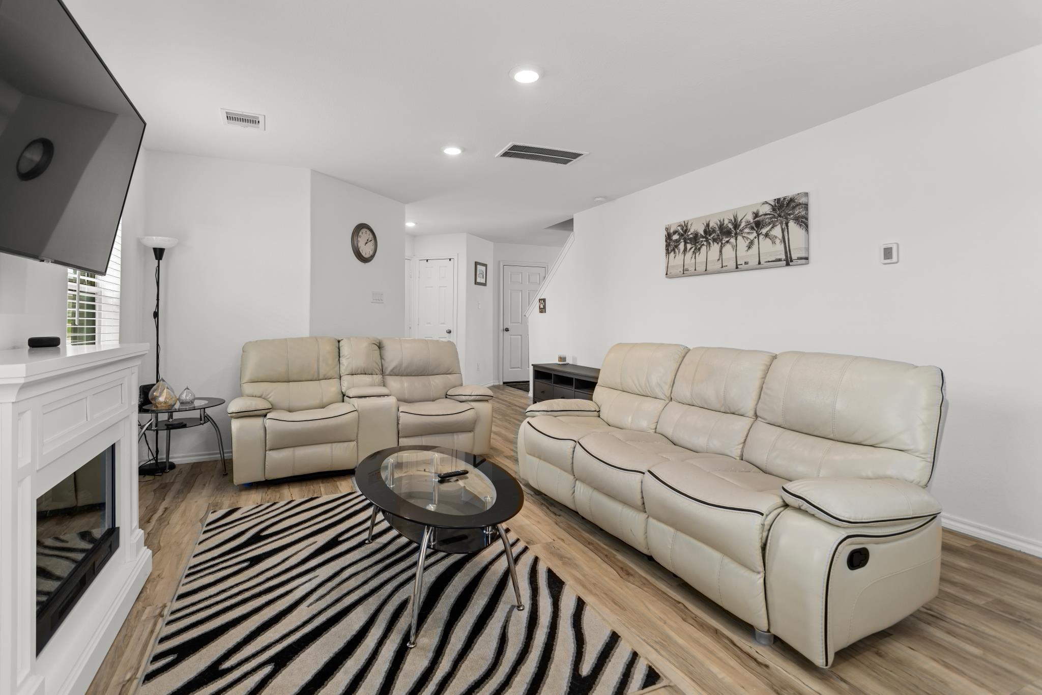 10933 S Lake Mist Lane