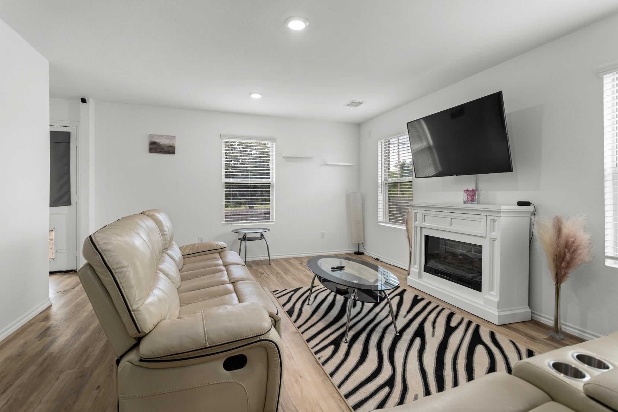 10933 S Lake Mist Lane