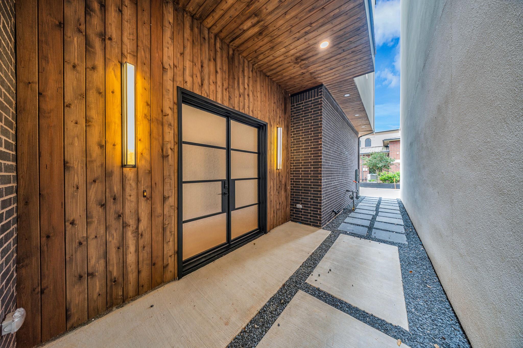 1135 Lake Pointe Parkway