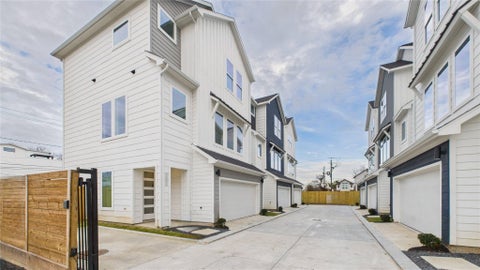 Photo of 2424 Freeman Street, Houston, TX 77009 (MLS # 40059603)