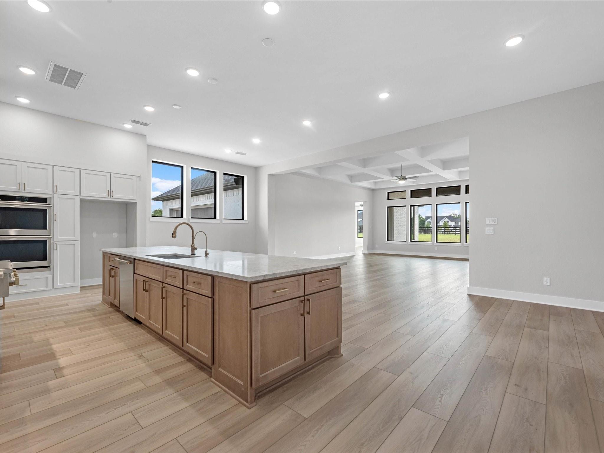 18 Woodland Creek Court