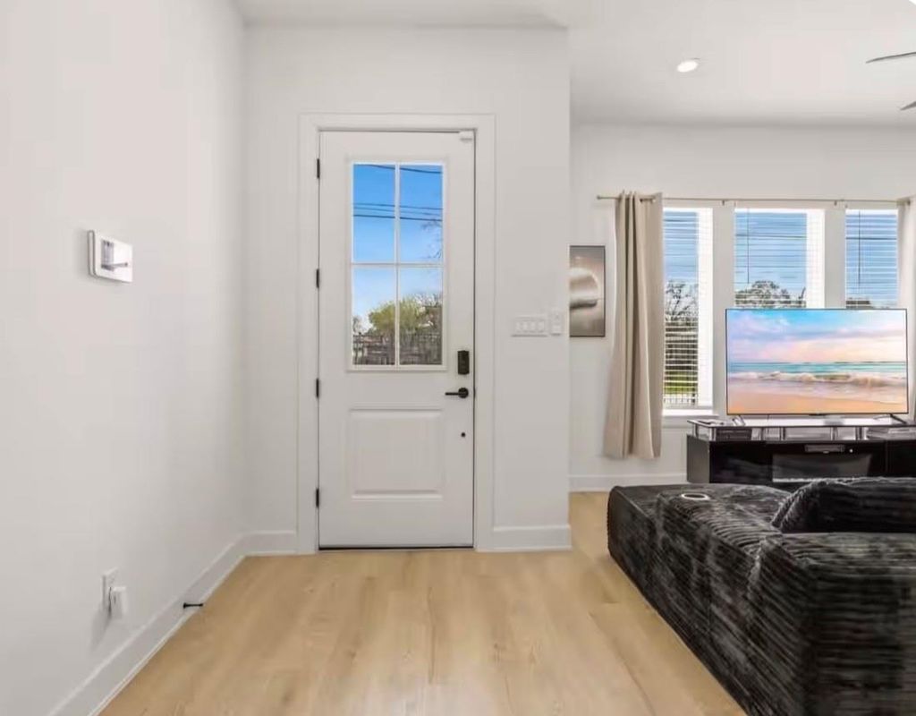 Photo of 6532 Weston Street Street #B, Houston, TX 77021 (MLS # 21657065)