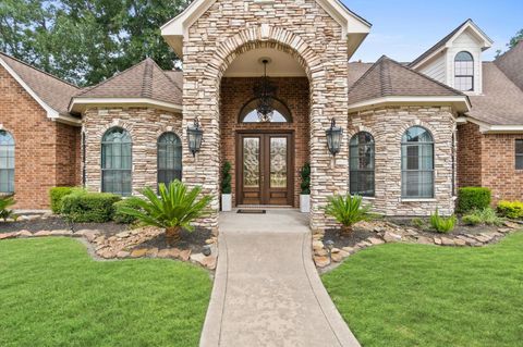 Photo of 14534 Iron Horseshoe Lane, Houston, TX 77044 (MLS # 33524709) Photo of 14534 Iron Horseshoe Lane, Houston, TX 77044 (MLS # 33524709)