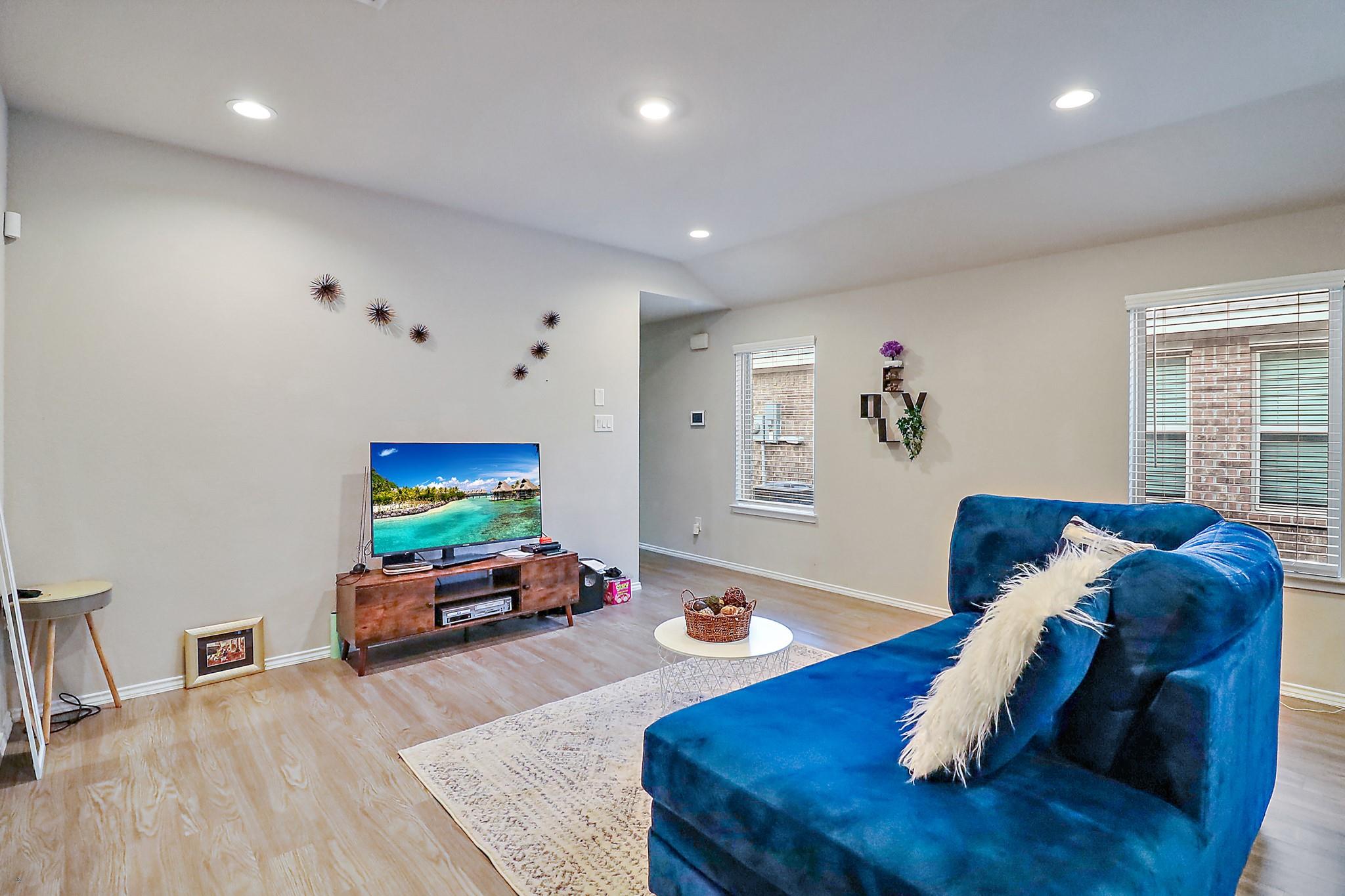 2318 Otter Falls Drive