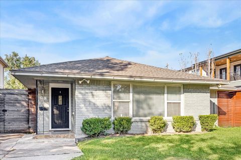 Photo of 2712 West Holcombe Blvd, West University, TX 77005 (MLS # 45516228)