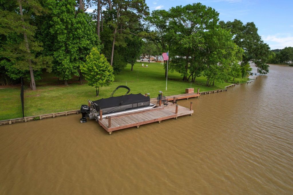 Photo of 28403 Mendecino Glen Lane, Huffman, TX 77336 (MLS # 25989743)