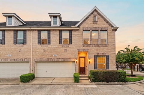 Photo of 7827 Shady Villa Cove, Houston, TX 77055 (MLS # 73906417)