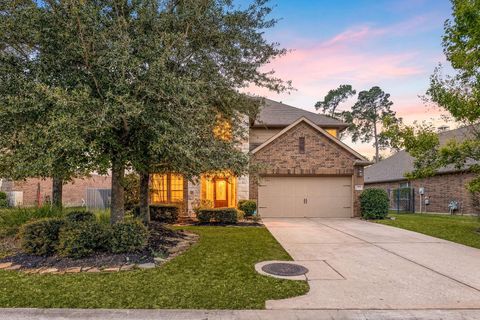 Photo of 51 Handbridge Place, Tomball, TX 77375 (MLS # 62864436)