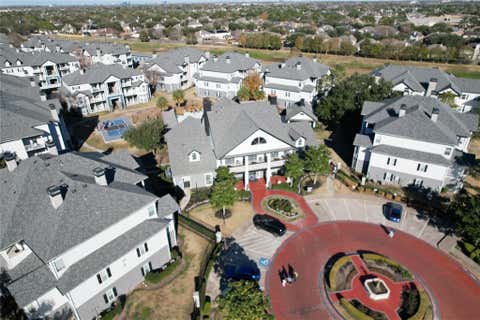 Apartment For Rent - 15000 W Airport Boulevard #B2<br/> Sugar Land, TX 77498