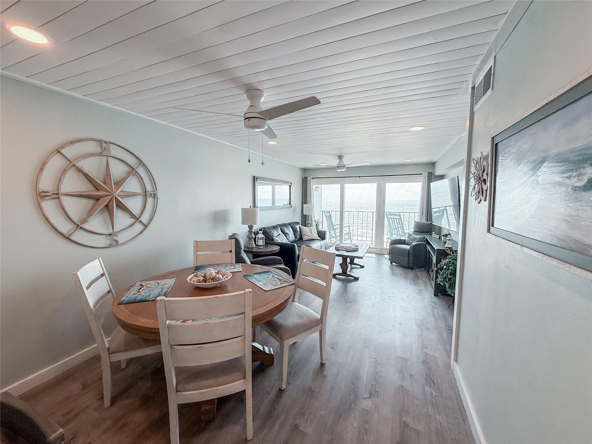 7310 Seawall Boulevard 806