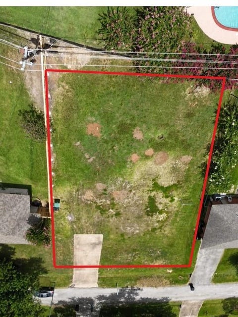 Tiny photo for 3106 Knoll Street, Houston, TX 77080 (MLS # 85037150)