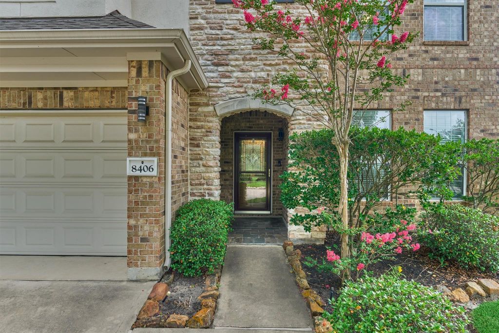 Photo of 8406 Oak Villa Court, Spring, TX 77389 (MLS # 29819268)