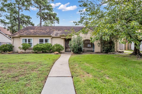 Photo of 8227 Schaffer Lane, Houston, TX 77070 (MLS # 3738694)