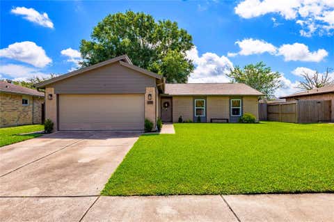 Homes For Sale - 306 Morningside Drive<br/> Galveston County, League City, TX 77573