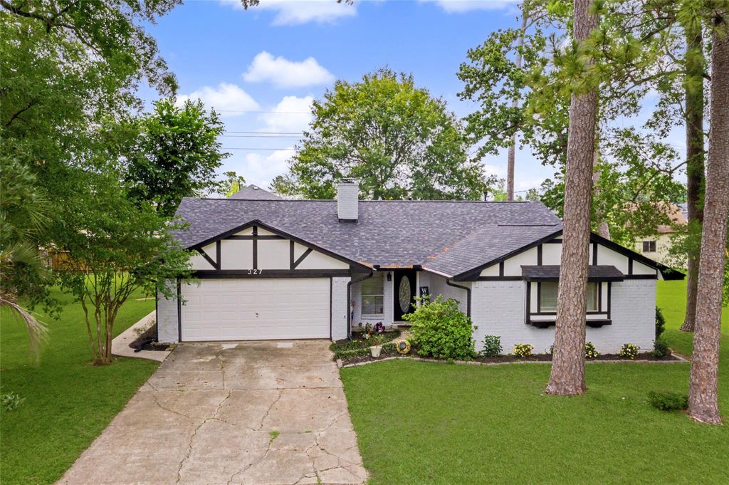 Photo of 327 Fir Ridge Drive, Huffman, TX 77336 (MLS # 22327453)